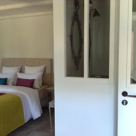 Bed & Breakfast La Grange D'aunis 4*