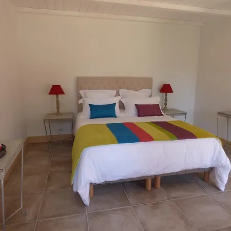 La Grange D'aunis Bed & Breakfast 4*